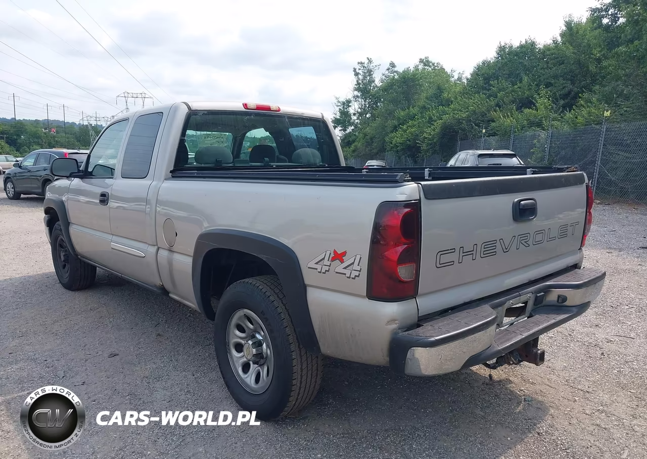 2007 Chevrolet Silverado 1500 Classic Work Truck VIN:1GCEK19Z87E155710 - 3
