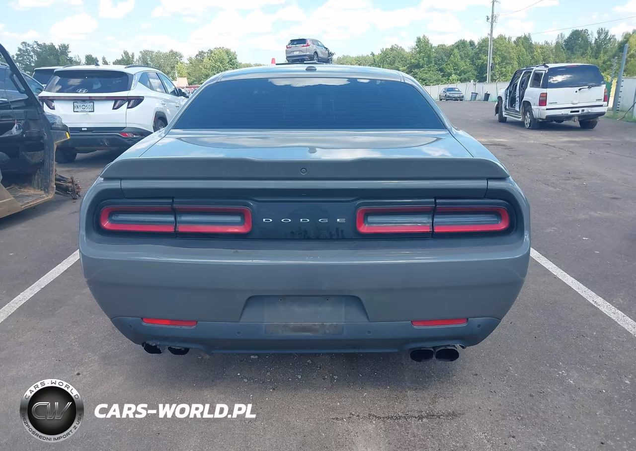 2019 Dodge Challenger R-T VIN:2C3CDZBT5KH642178 - 16