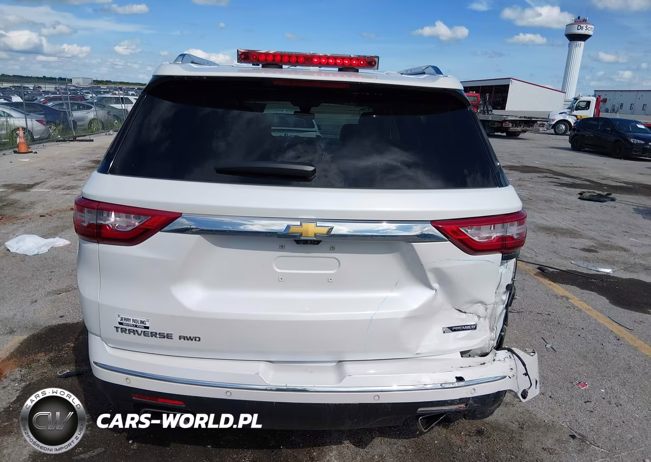2018 Chevrolet Traverse Premier VIN:1GNEVJKW8JJ123269 - 17