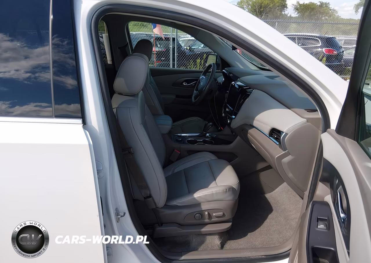 2018 Chevrolet Traverse Premier VIN:1GNEVJKW8JJ123269 - 5