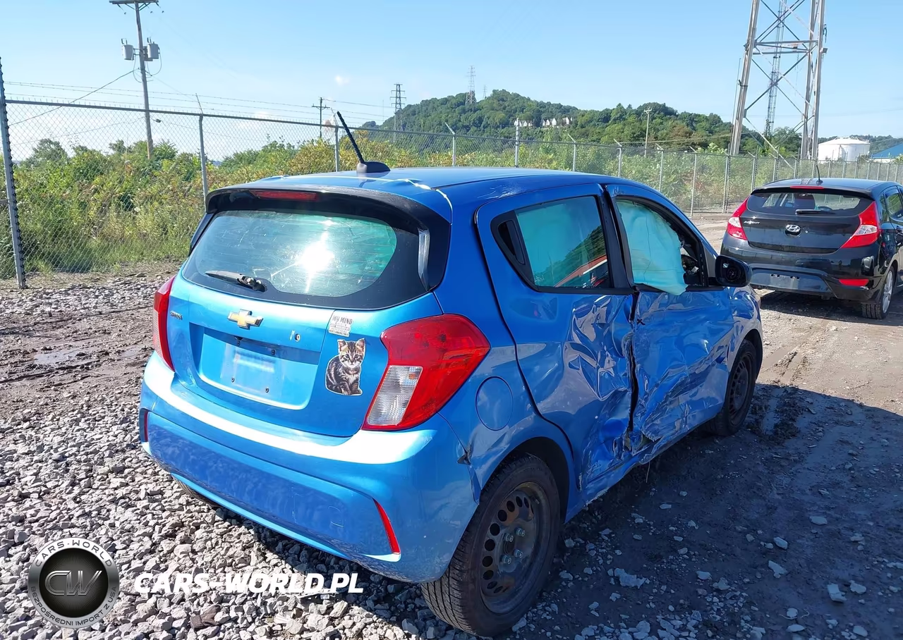 2017 Chevrolet Spark Ls Cvt VIN:KL8CB6SA3HC764802 - 4