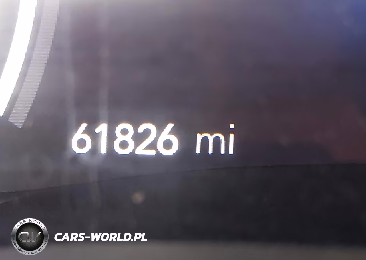 2020 Chrysler Pacifica Hybrid Limited VIN:2C4RC1N78LR288211 - 16