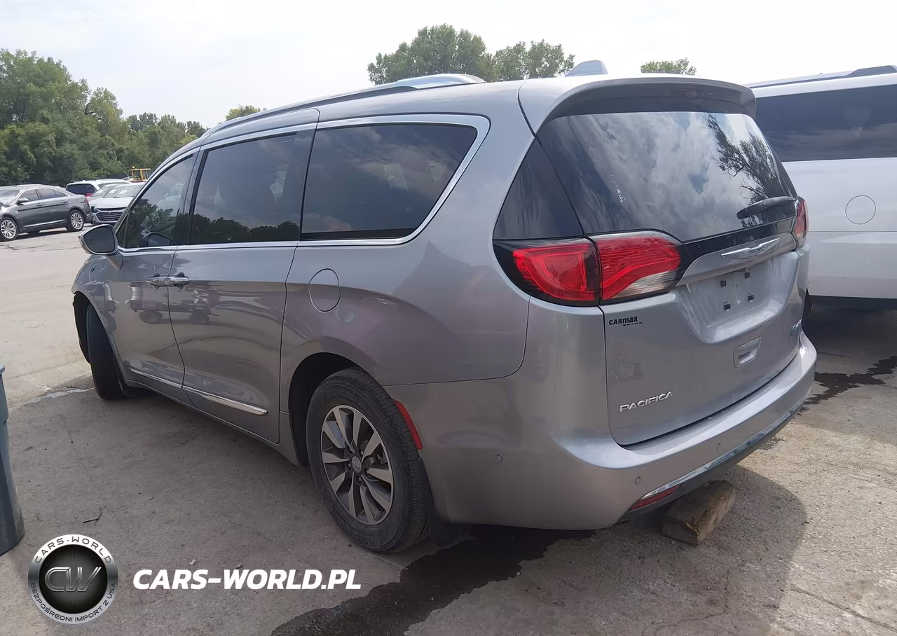 2020 Chrysler Pacifica Hybrid Limited VIN:2C4RC1N78LR288211 - 3