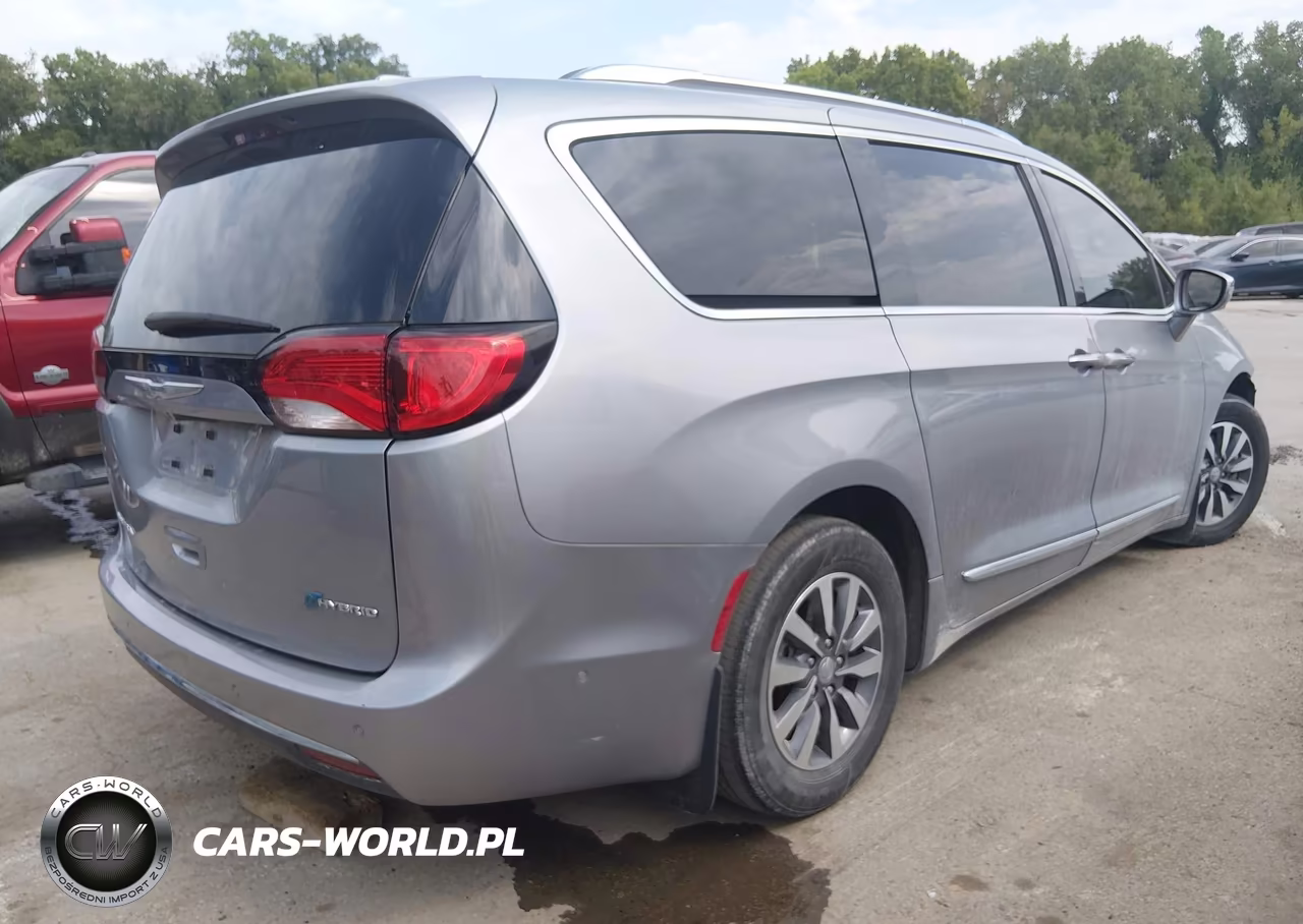 2020 Chrysler Pacifica Hybrid Limited VIN:2C4RC1N78LR288211 - 4