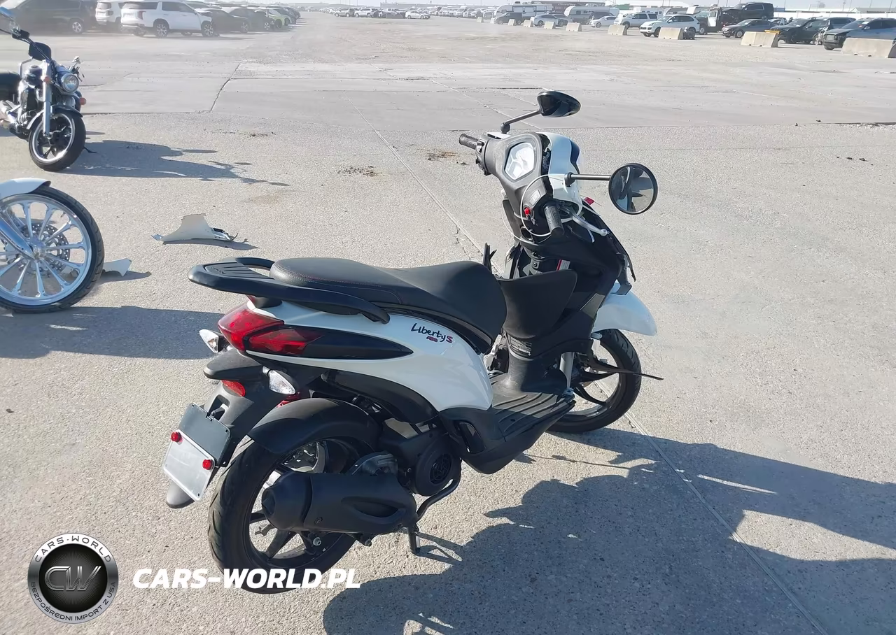 2021 Piaggio Liberty 150 VIN:ZAPM898G4M7002832 - 4