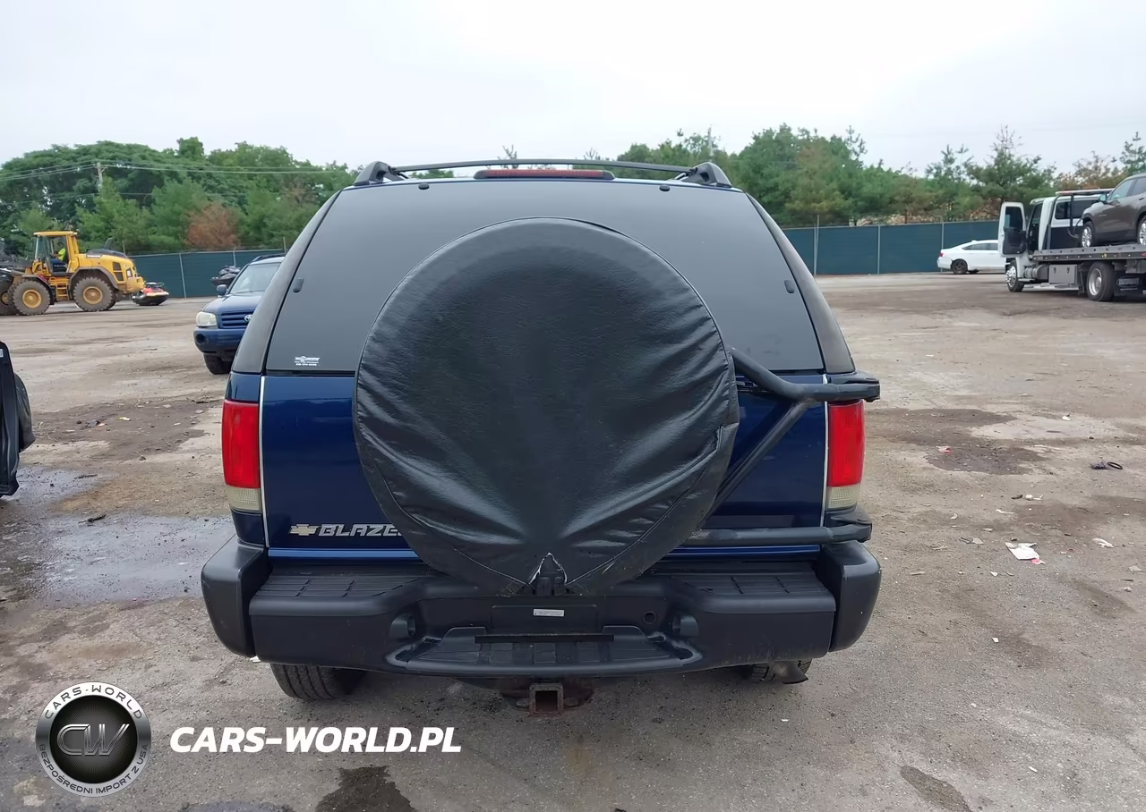 2000 Chevrolet Blazer Ls VIN:1GNCT18W9YK254980 - 17