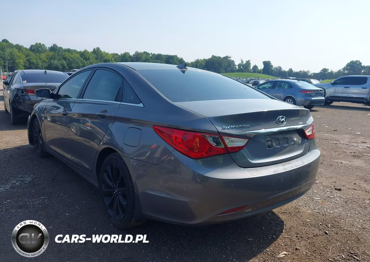 2012 Hyundai Sonata Gls VIN:5NPEB4AC2CH378781 - 3