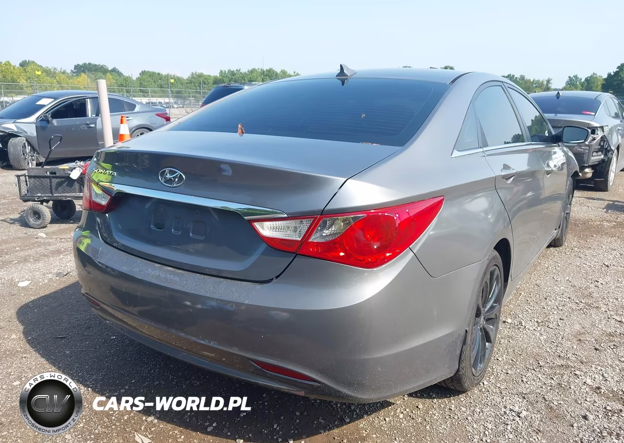 2012 Hyundai Sonata Gls VIN:5NPEB4AC2CH378781 - 4