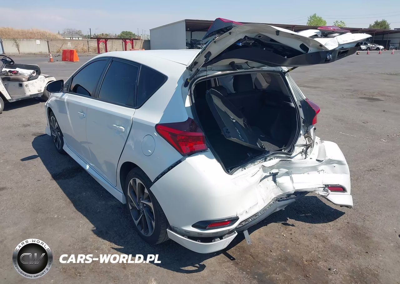 2018 Toyota Corolla Im VIN:JTNKARJE0JJ572312 - 3