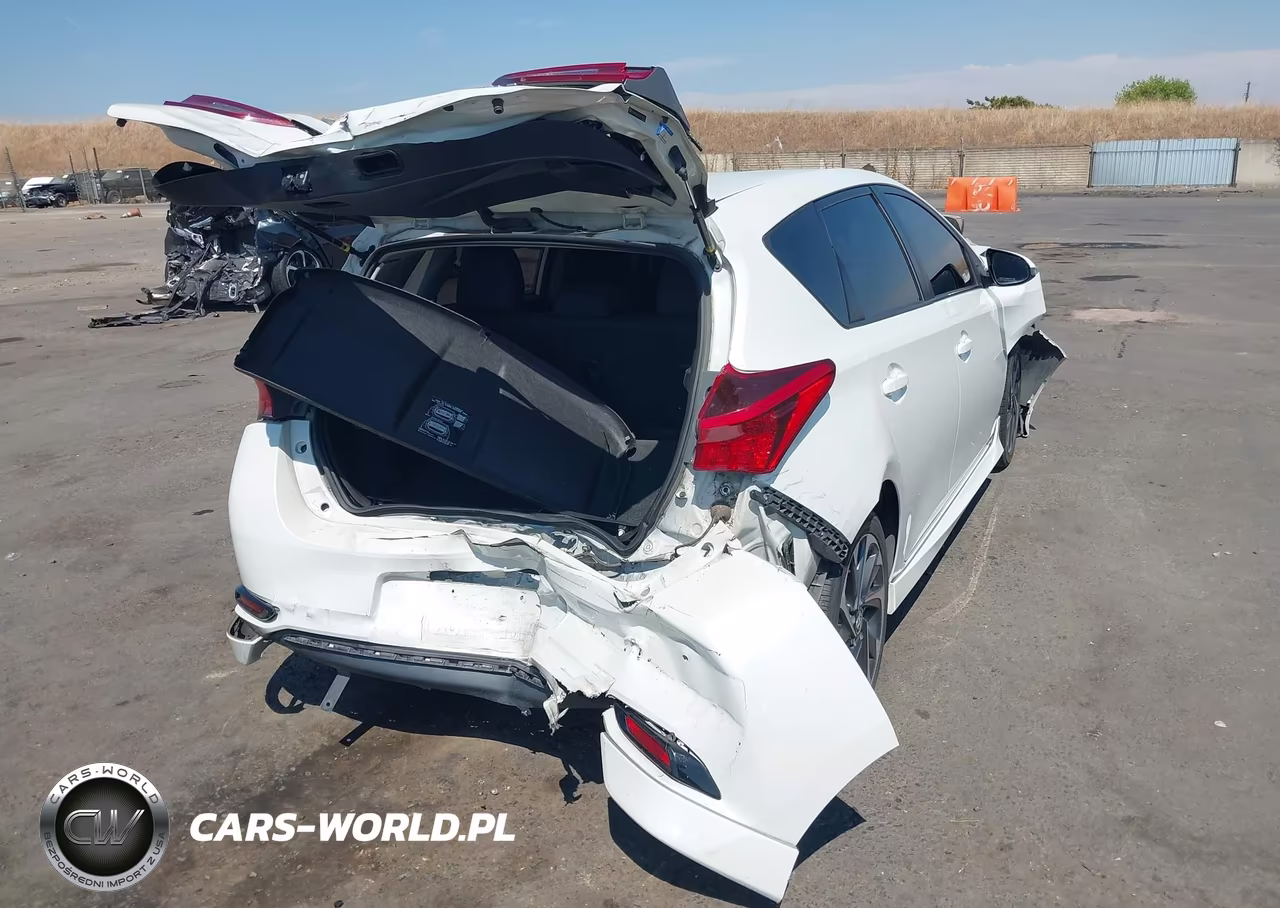 2018 Toyota Corolla Im VIN:JTNKARJE0JJ572312 - 4