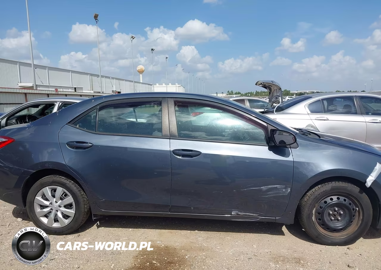 2016 Toyota Corolla Le VIN:5YFBURHE5GP373701 - 13