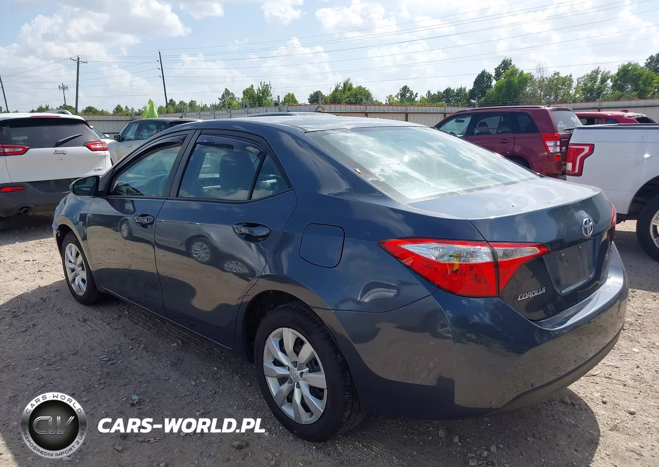 2016 Toyota Corolla Le VIN:5YFBURHE5GP373701 - 3