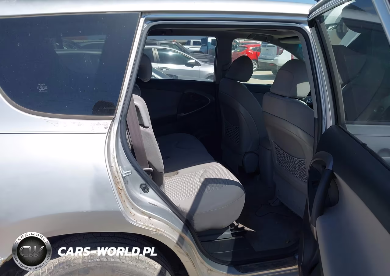 2007 Toyota Rav4 Limited VIN:JTMBK31V575028128 - 8
