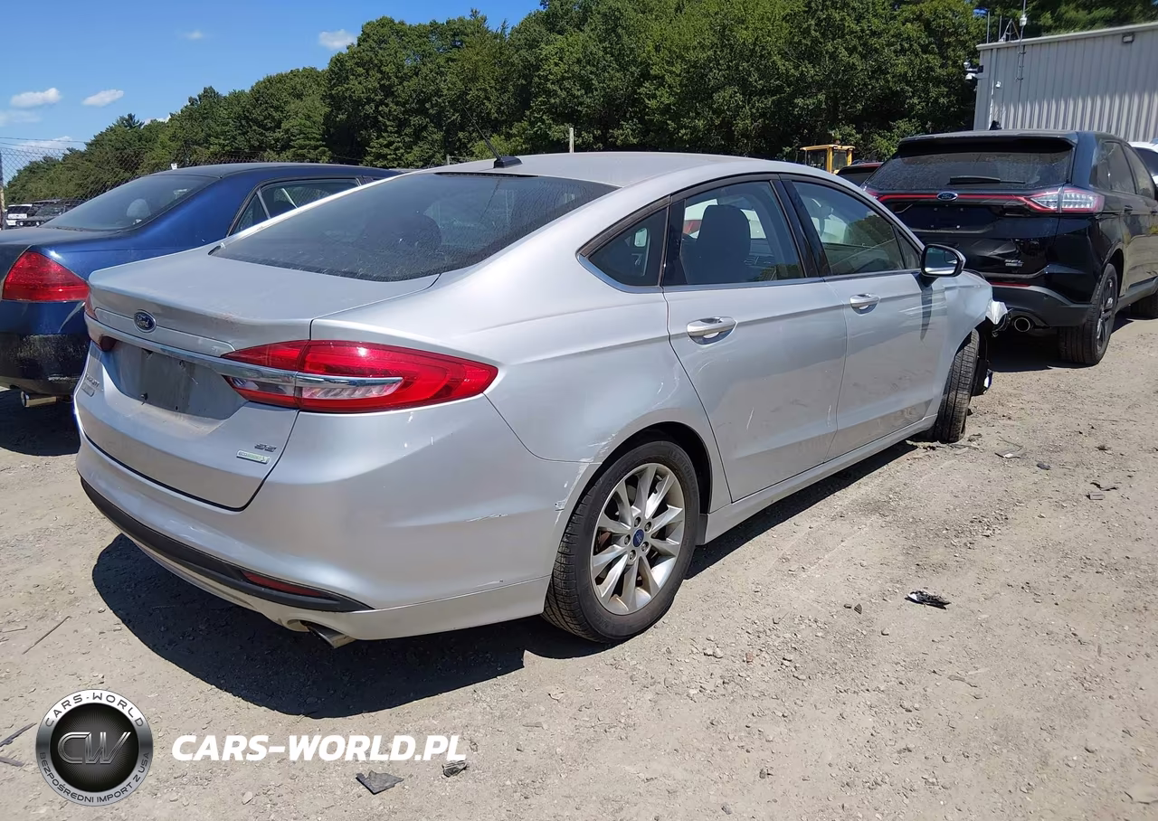 2017 Ford Fusion Se VIN:3FA6P0HD4HR352691 - 4