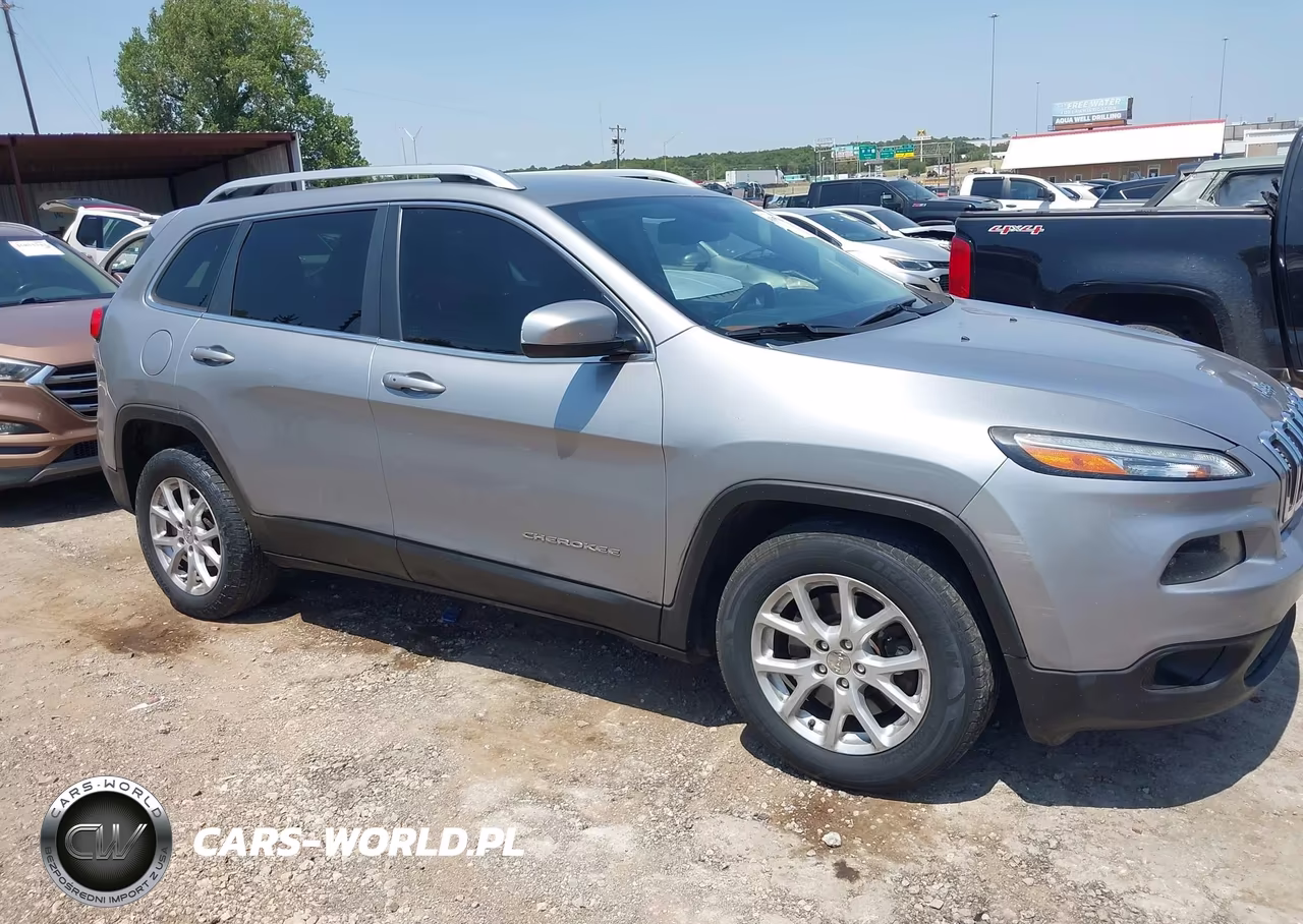 2016 Jeep Cherokee Latitude VIN:1C4PJLCB1GW201441 - 13