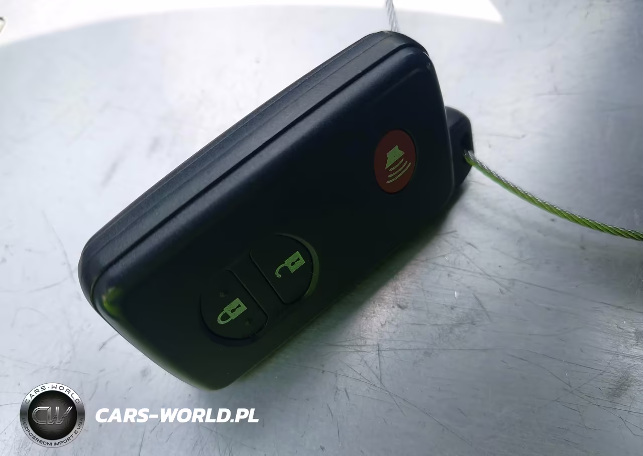 2014 Toyota Prius Two VIN:JTDKN3DU8E0371181 - 11