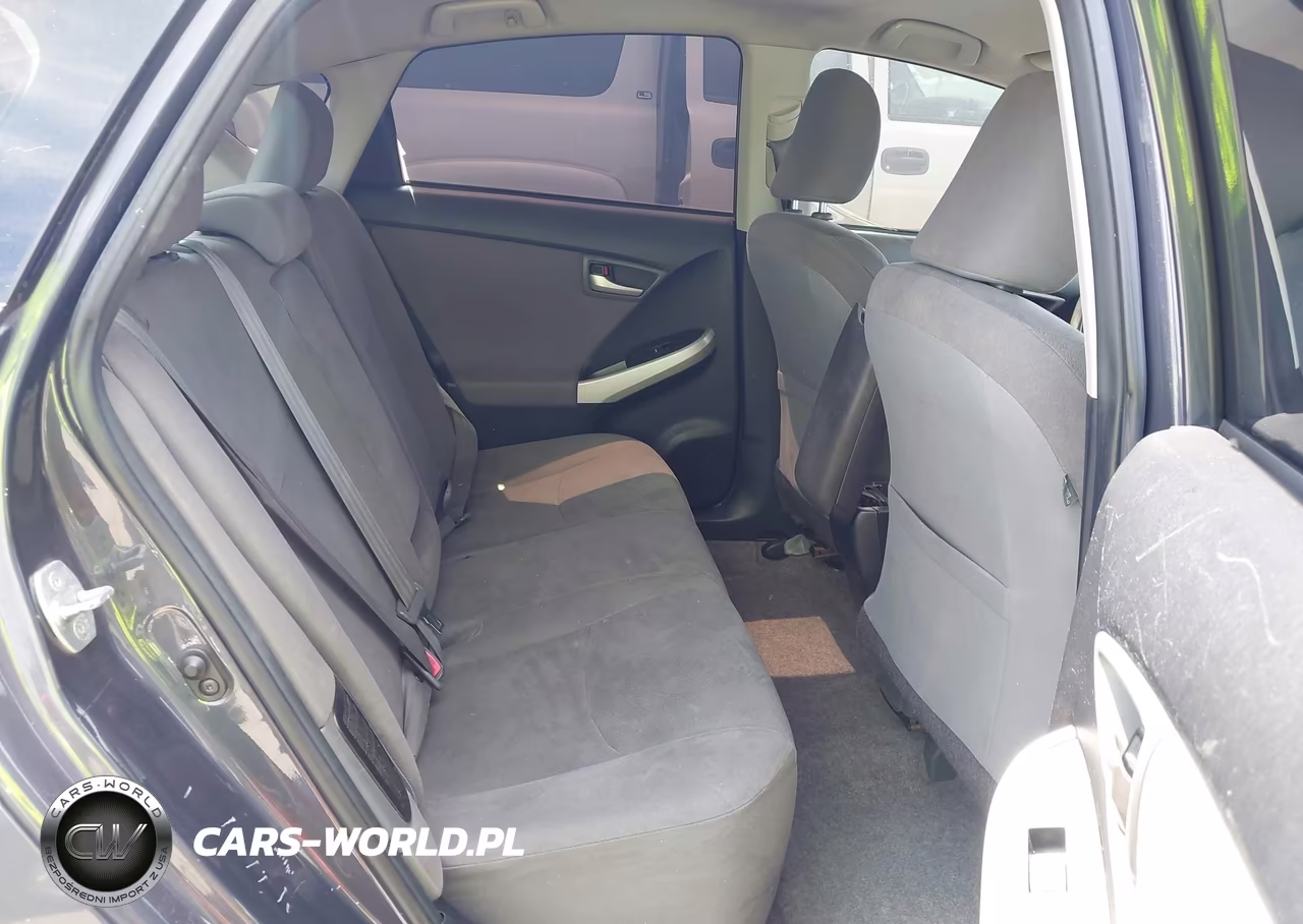 2014 Toyota Prius Two VIN:JTDKN3DU8E0371181 - 8