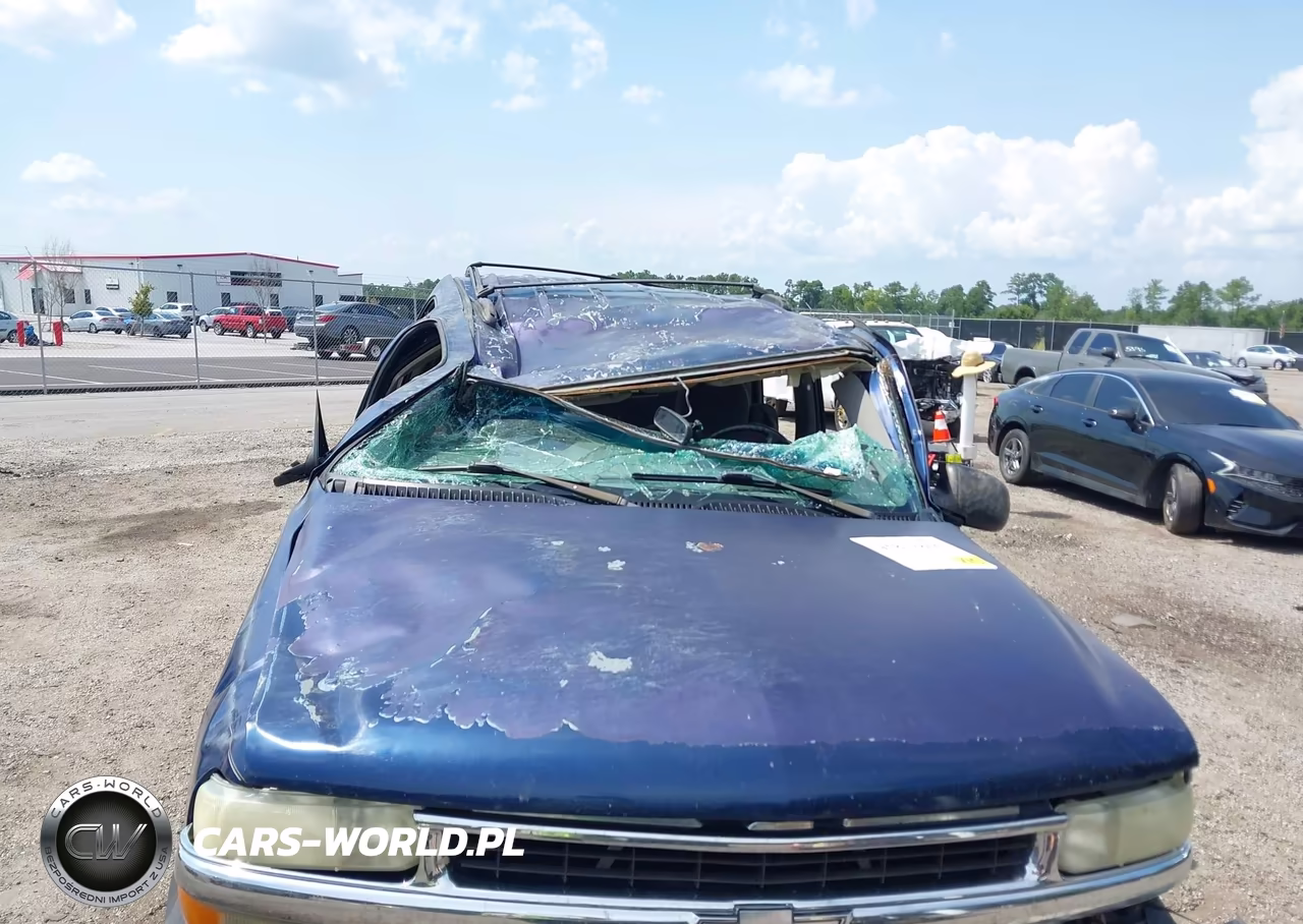 2002 Chevrolet Tahoe Ls VIN:1GNEC13V22J299795 - 6