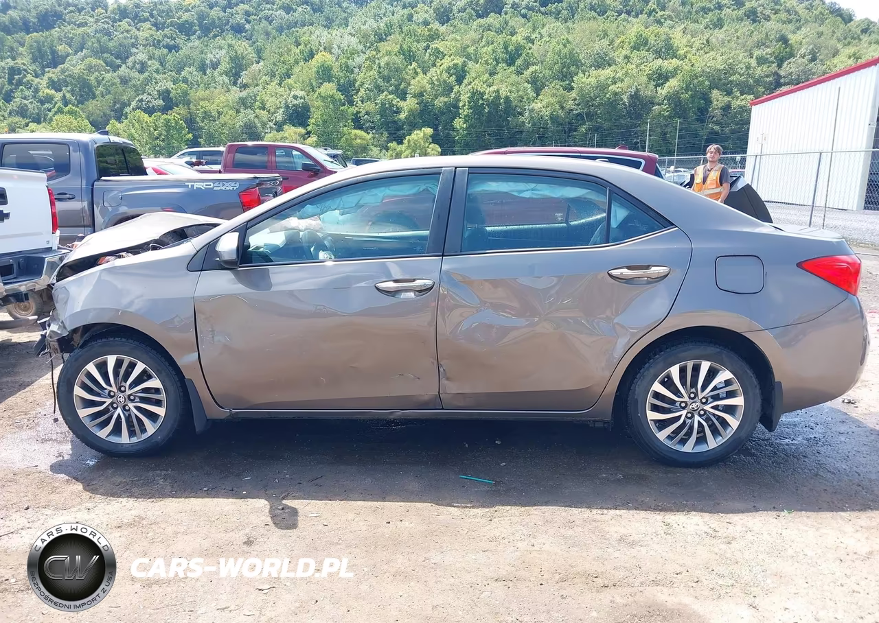 2018 Toyota Corolla Xle VIN:2T1BURHE5JC014808 - 15