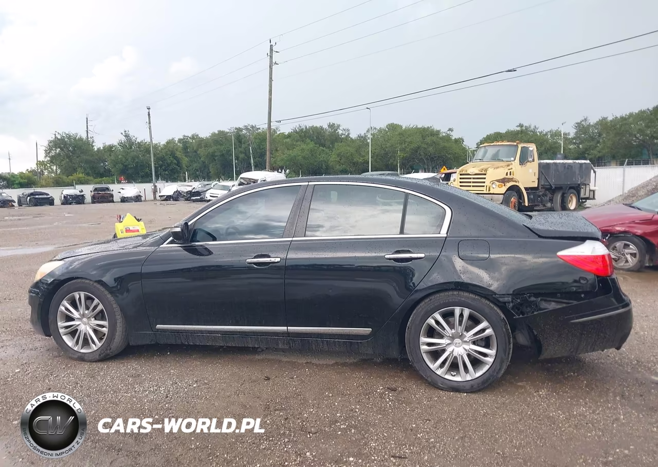 2011 Hyundai Genesis 4.6 VIN:KMHGC4DF8BU126514 - 14