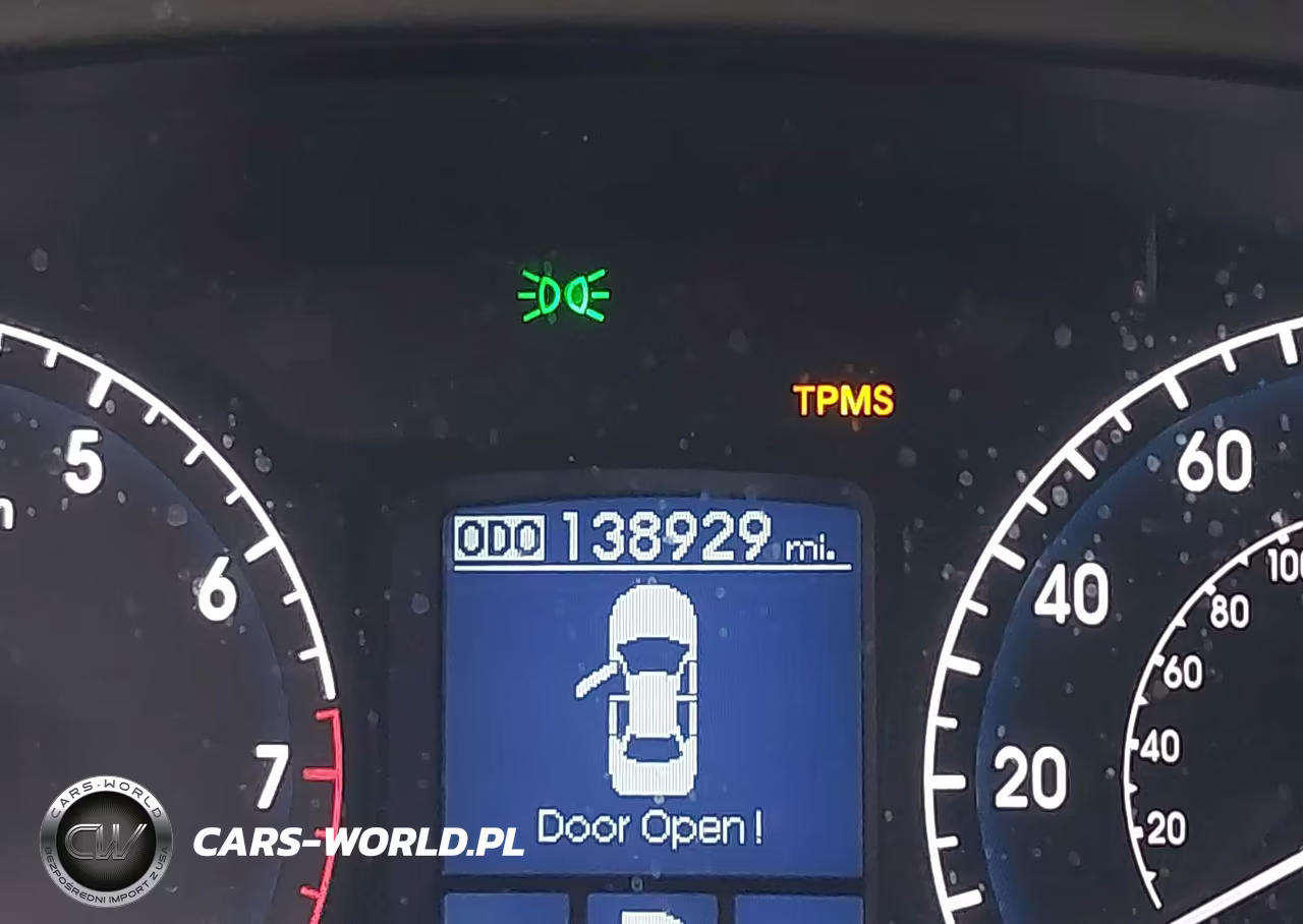 2011 Hyundai Genesis 4.6 VIN:KMHGC4DF8BU126514 - 15