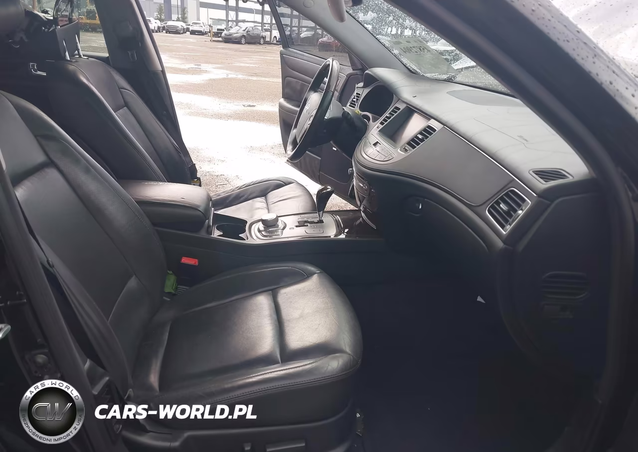 2011 Hyundai Genesis 4.6 VIN:KMHGC4DF8BU126514 - 5