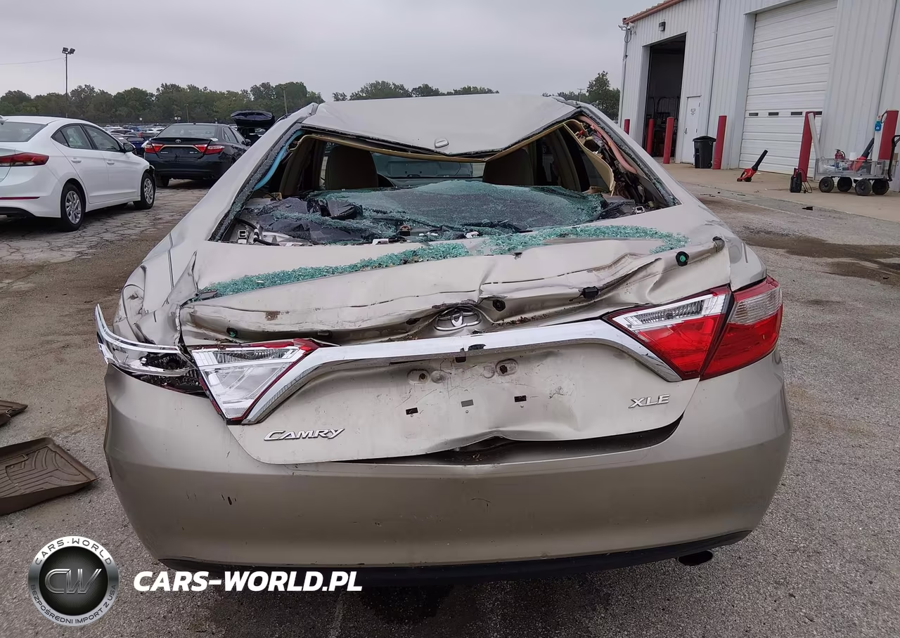 2016 Toyota Camry Xle VIN:4T1BF1FK6GU539789 - 16