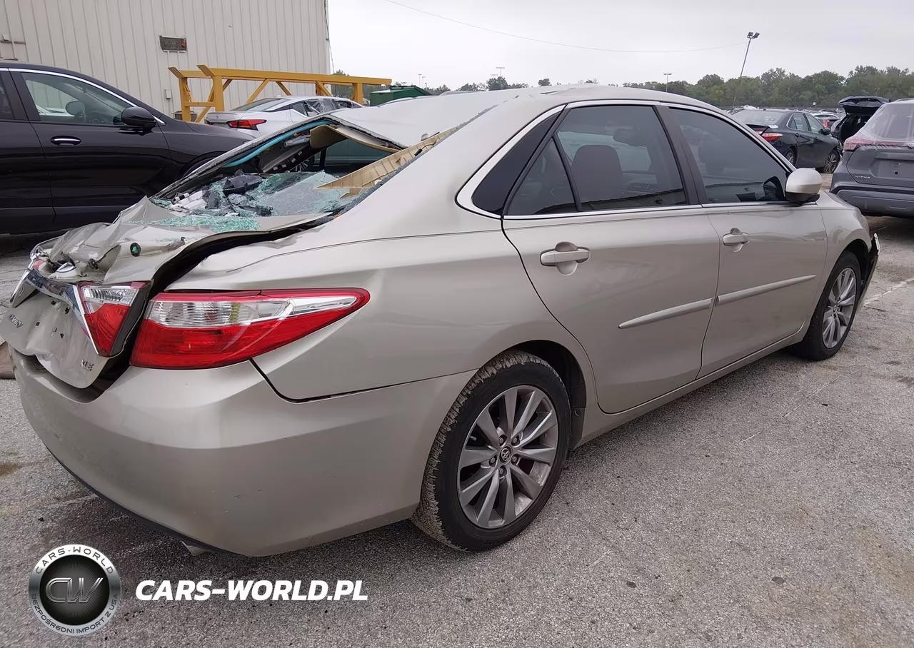 2016 Toyota Camry Xle VIN:4T1BF1FK6GU539789 - 4