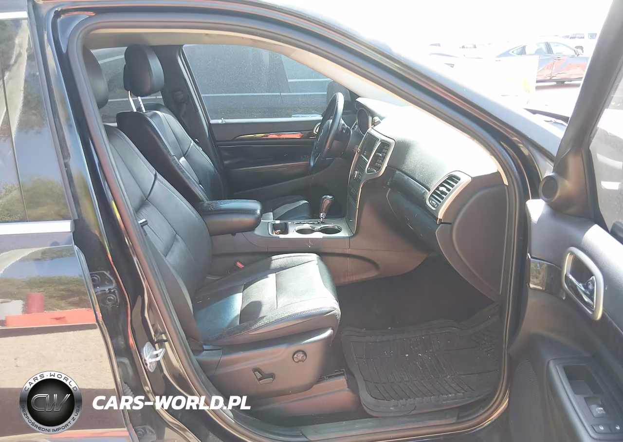 2012 Jeep Grand Cherokee Laredo VIN:1C4RJEAG1CC142759 - 5