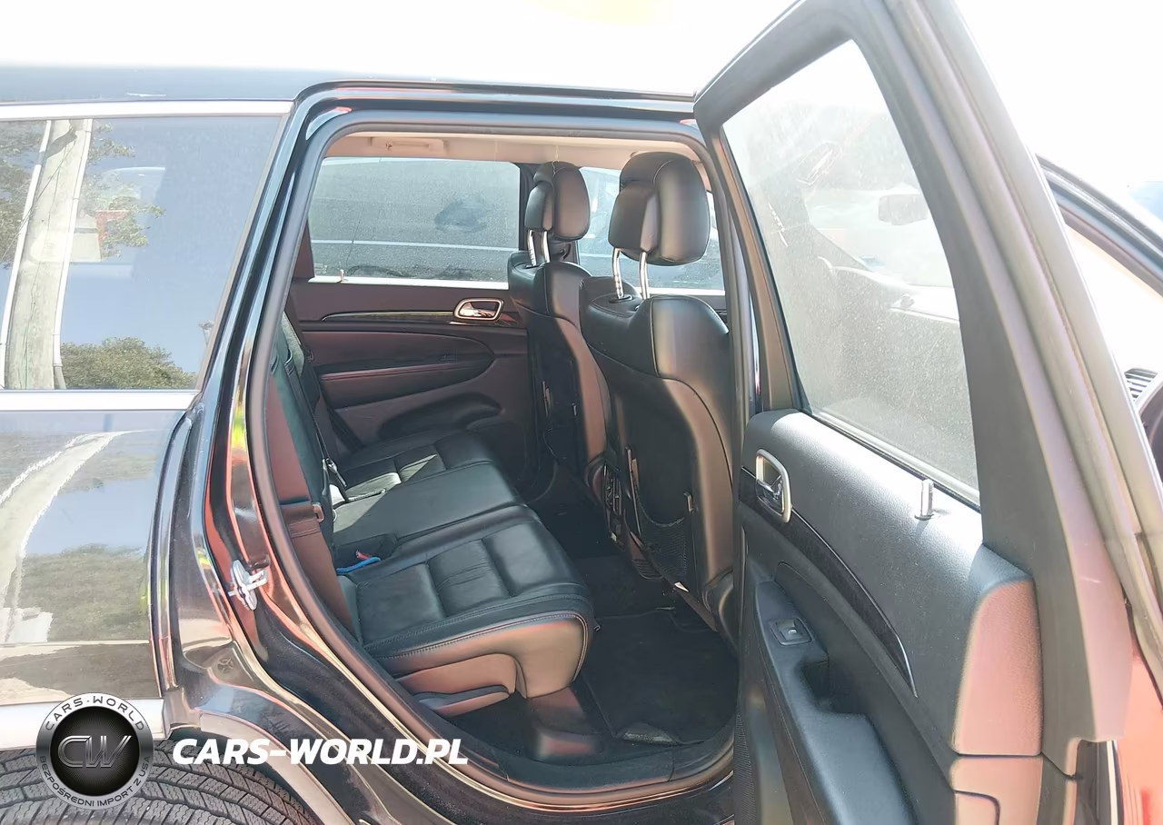 2012 Jeep Grand Cherokee Laredo VIN:1C4RJEAG1CC142759 - 8