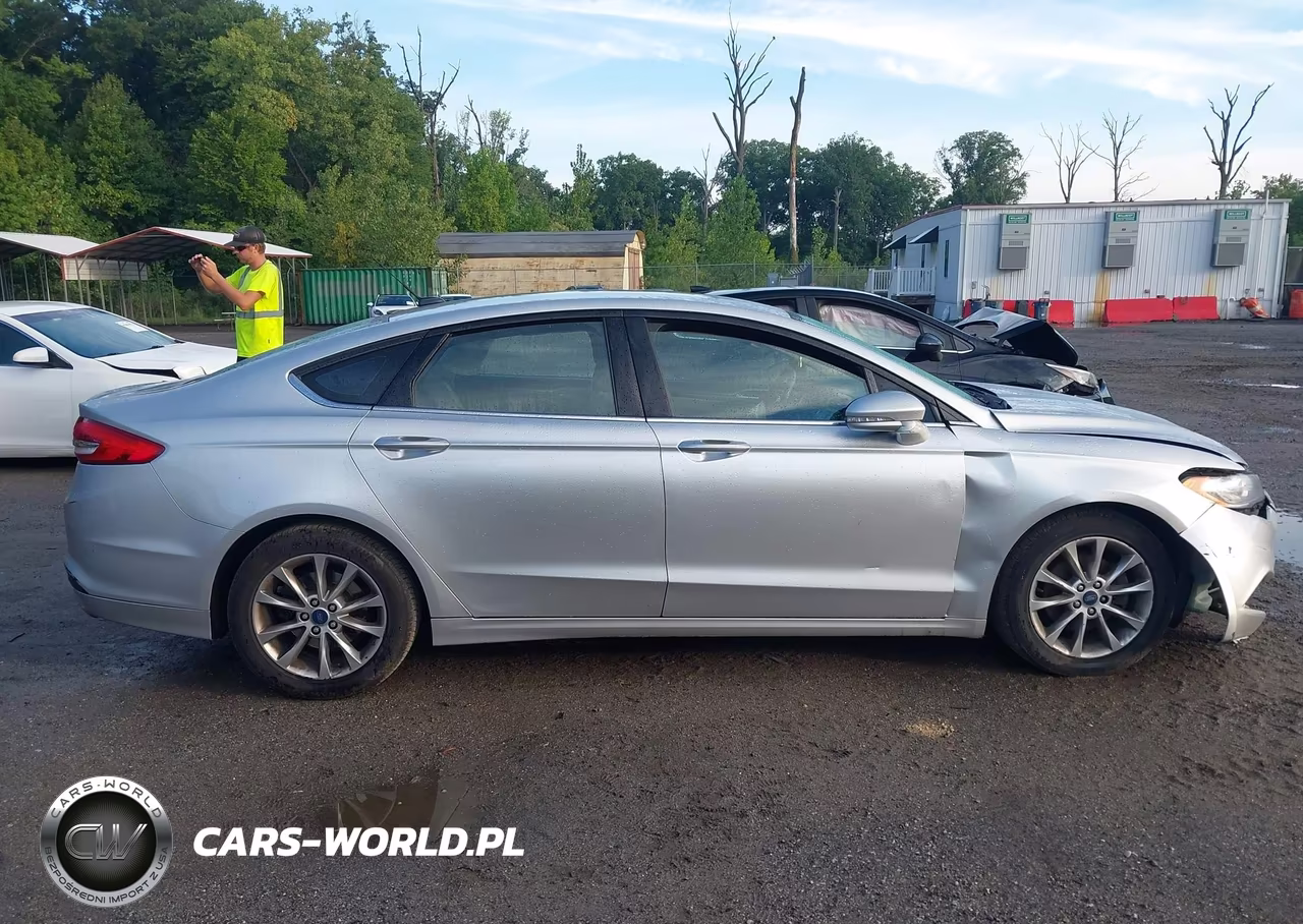 2017 Ford Fusion Se VIN:3FA6P0H76HR374962 - 14