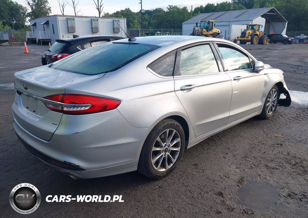 2017 Ford Fusion Se VIN:3FA6P0H76HR374962 - 4