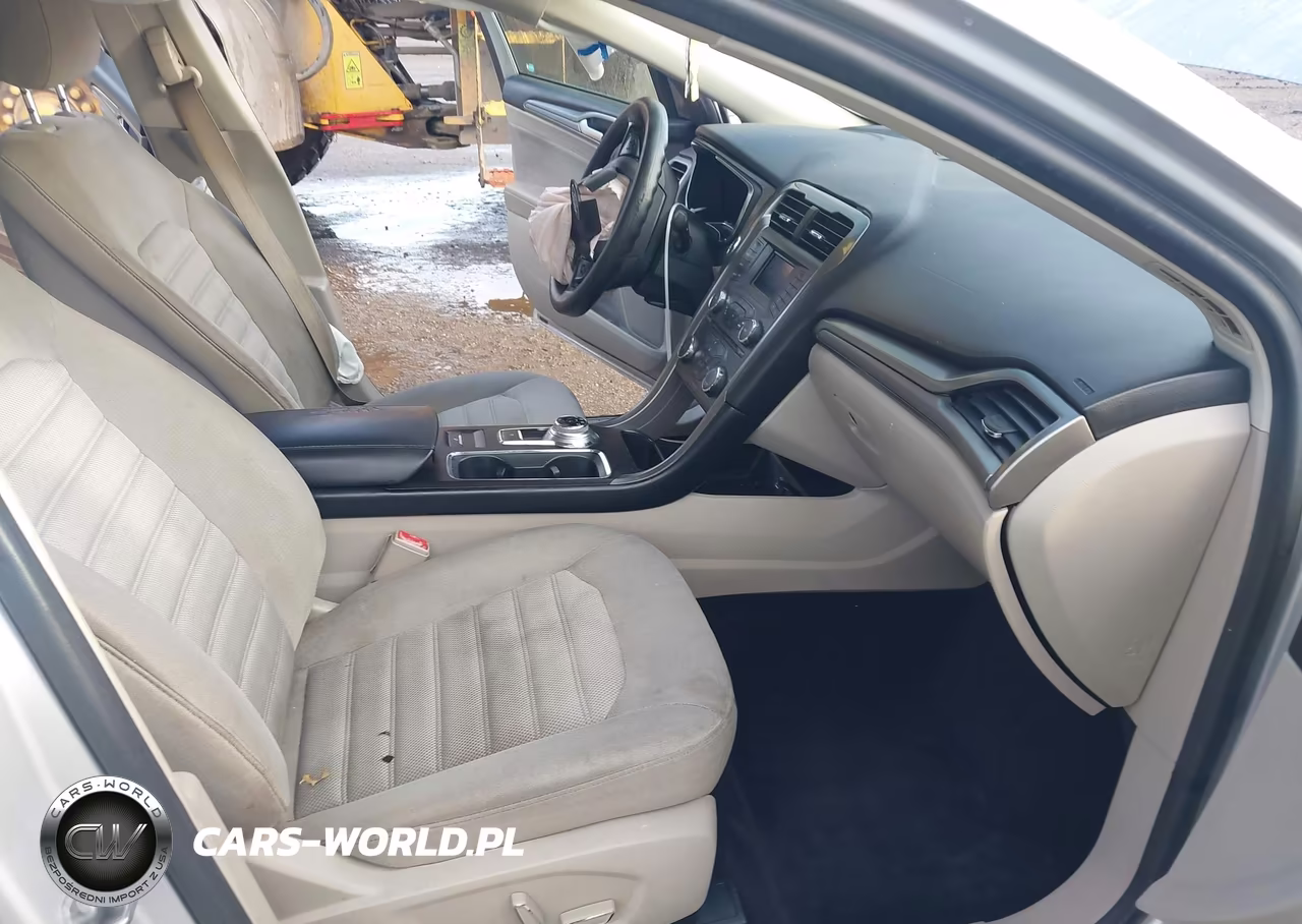 2017 Ford Fusion Se VIN:3FA6P0H76HR374962 - 5
