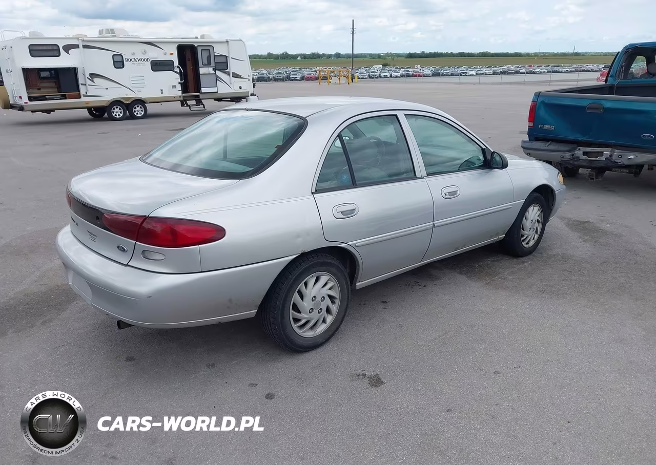 1998 Ford Escort Se VIN:1FAFP13P8WW126137 - 4