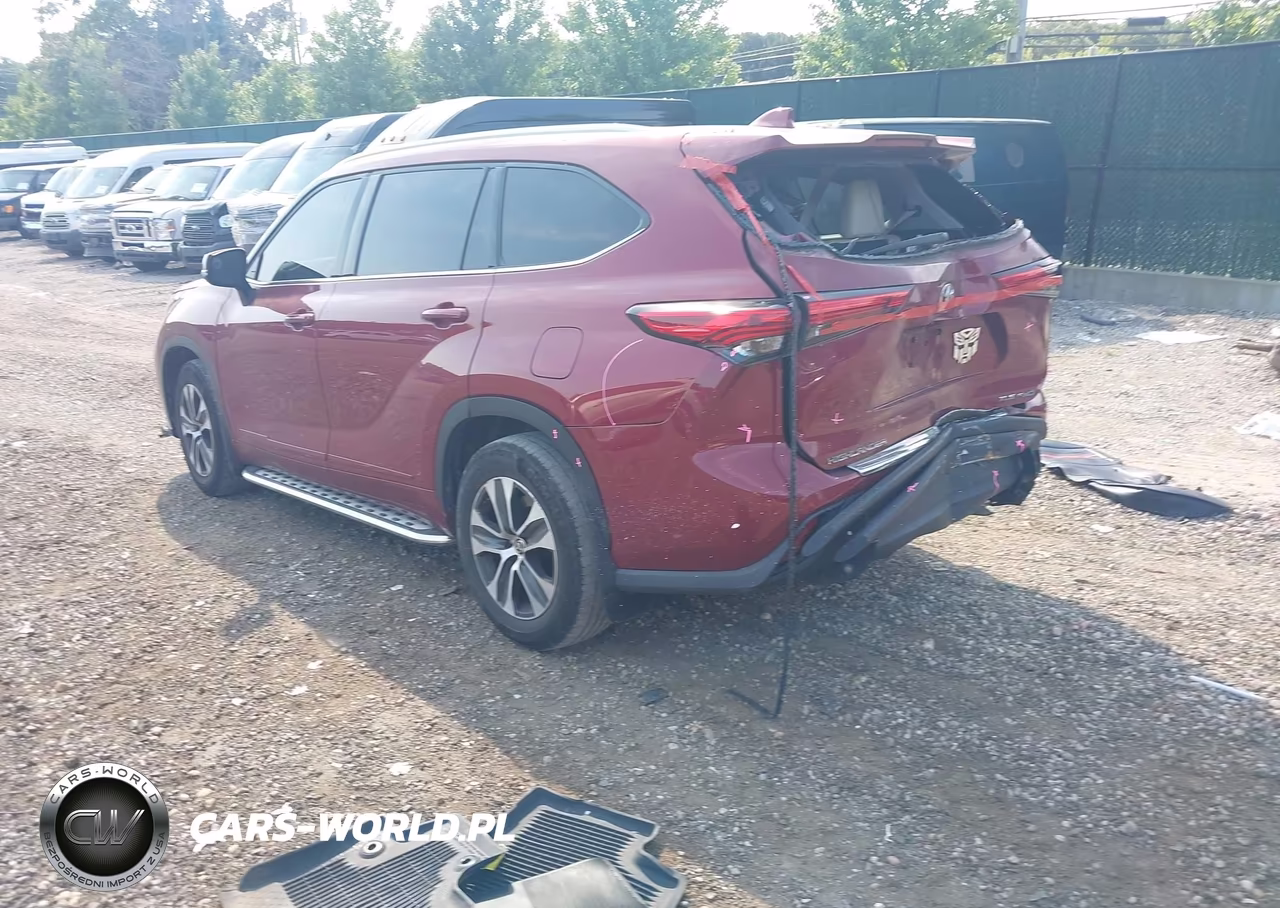 2022 Toyota Highlander Xle VIN:5TDHZRBH6NS214477 - 3