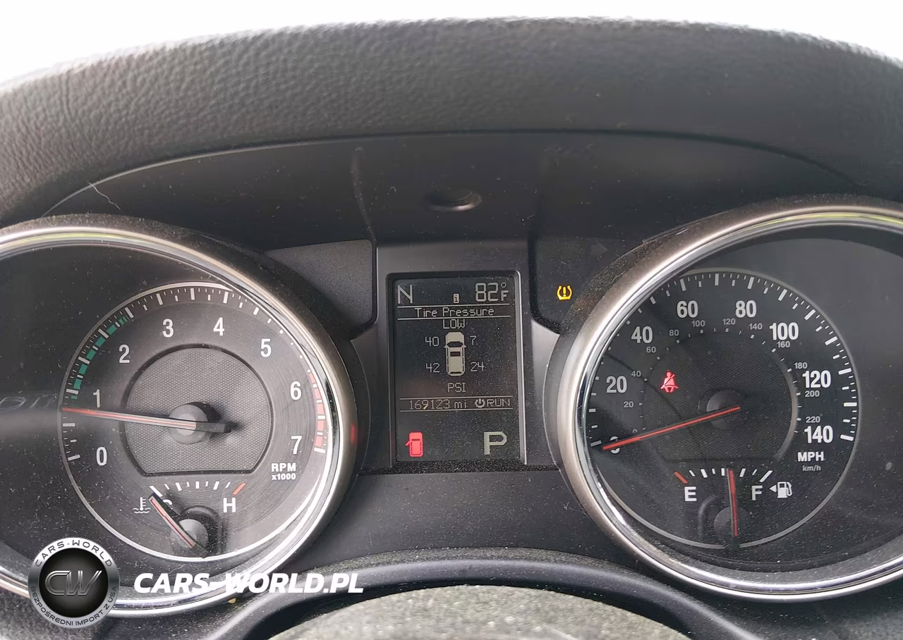 2011 Jeep Grand Cherokee Limited VIN:1J4RR5GT9BC552019 - 7
