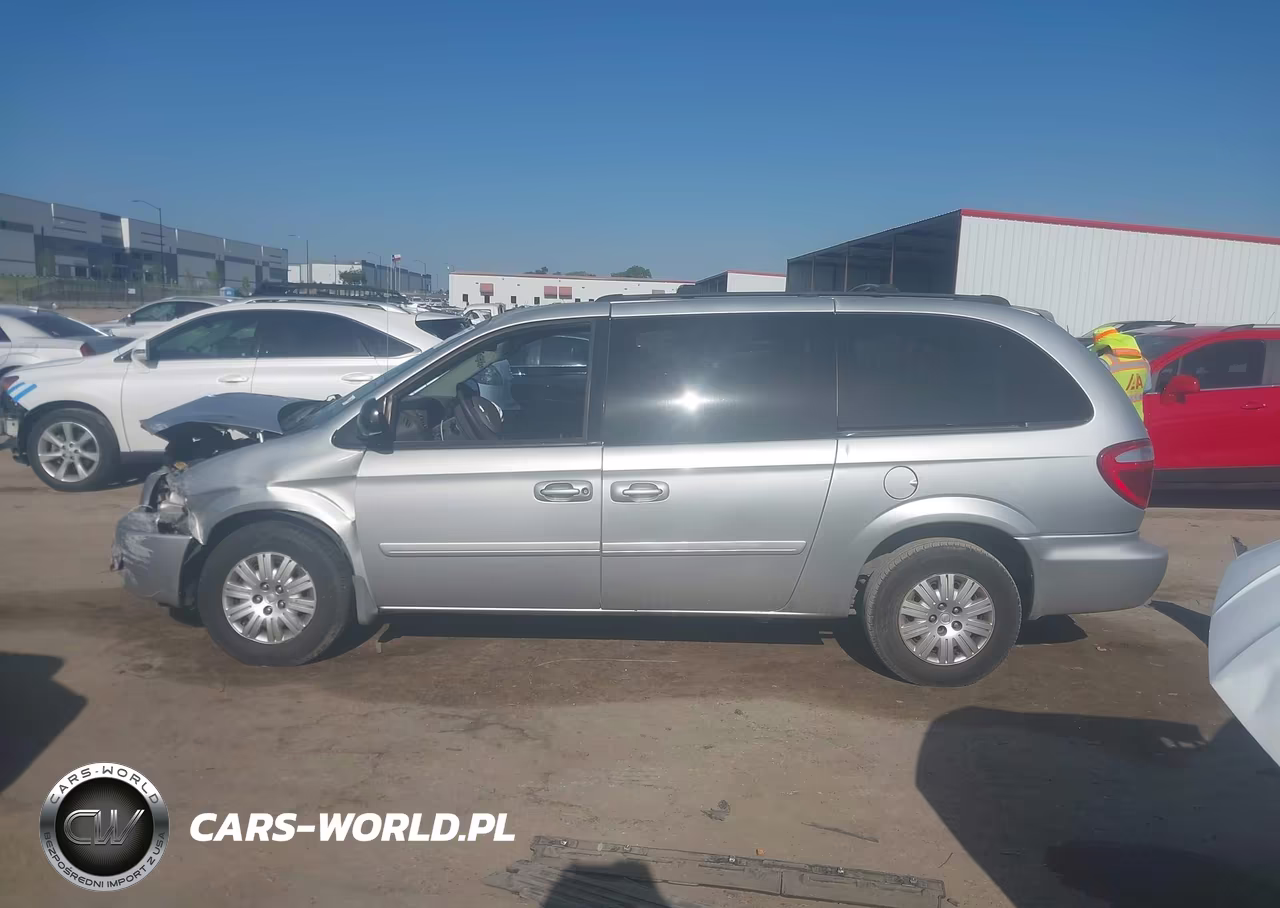 2007 Chrysler Town & Country Lx VIN:2A4GP44R17R146699 - 14