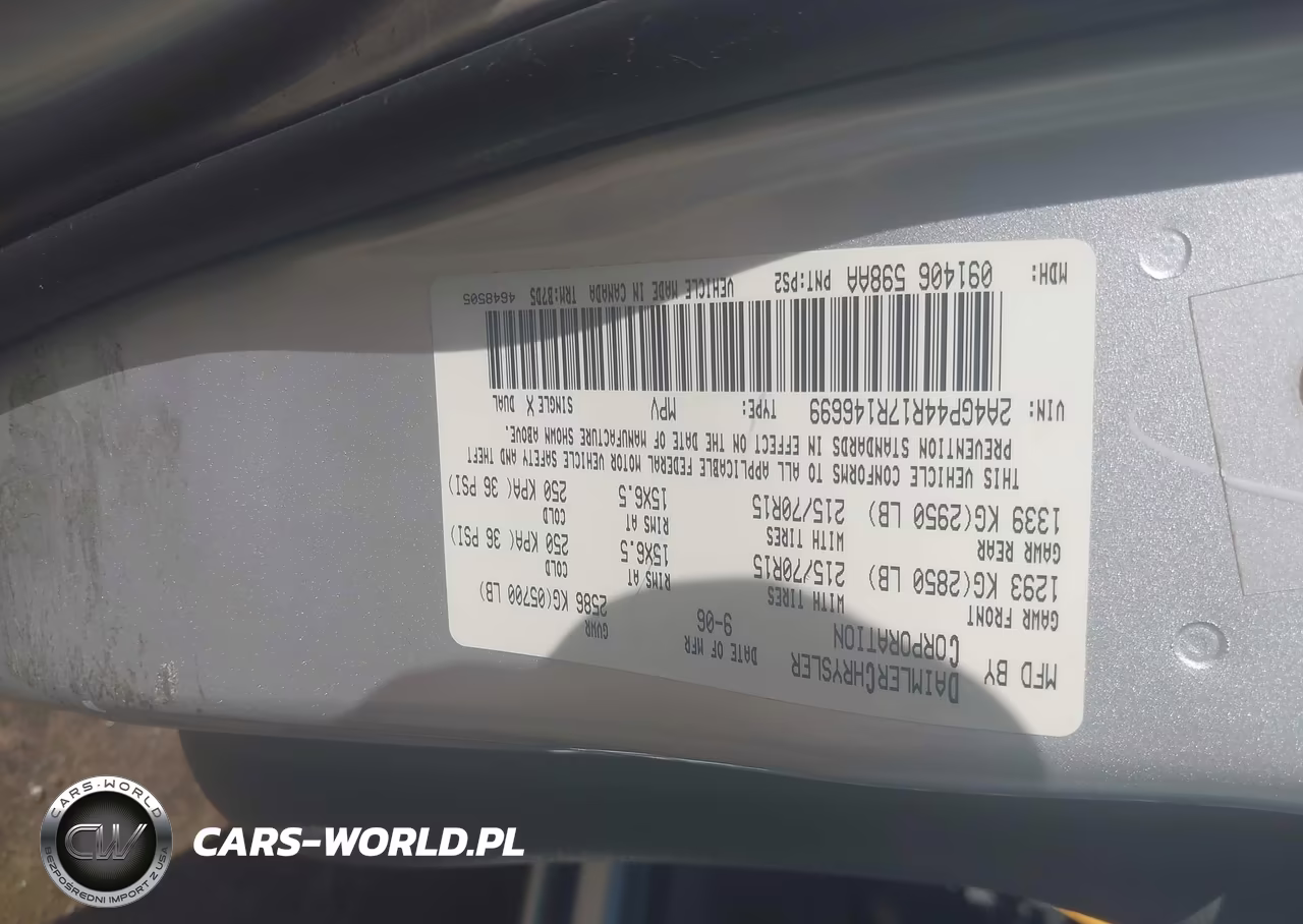 2007 Chrysler Town & Country Lx VIN:2A4GP44R17R146699 - 9