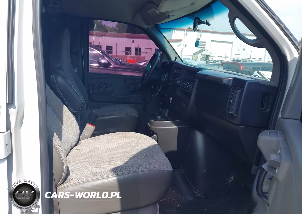 2008 Chevrolet Express Cargo Van Work Van VIN:1GCGG29C081181271 - 5