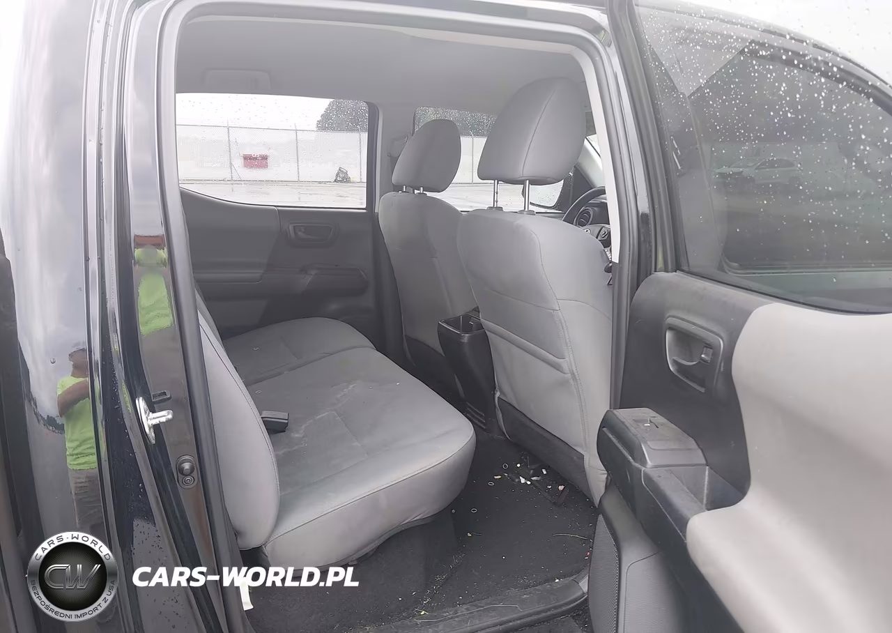 2018 Toyota Tacoma Sr VIN:5TFAX5GN6JX117461 - 8