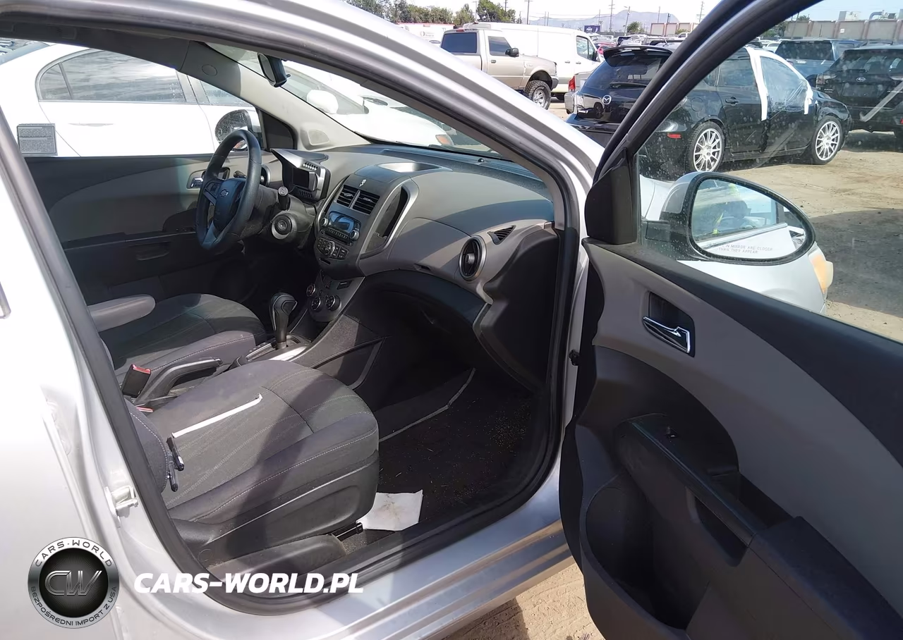 2012 Chevrolet Sonic Lt VIN:1G1JC6SB5C4212900 - 5