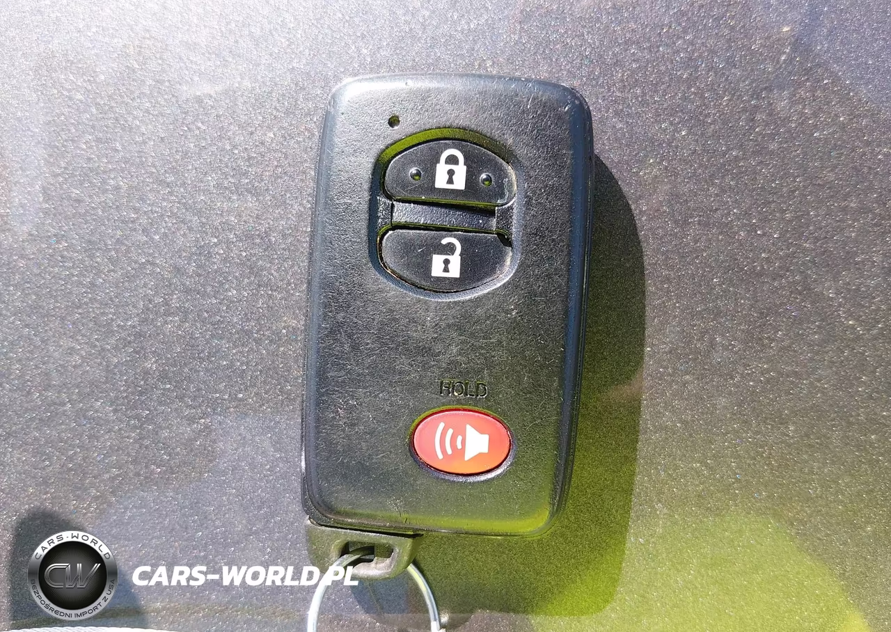2016 Toyota Prius V Four VIN:JTDZN3EU6GJ041100 - 11