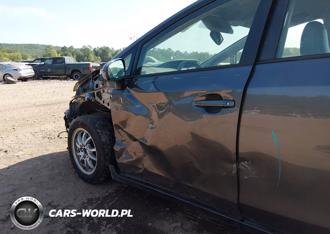 2016 Toyota Prius V Four VIN:JTDZN3EU6GJ041100 - 6