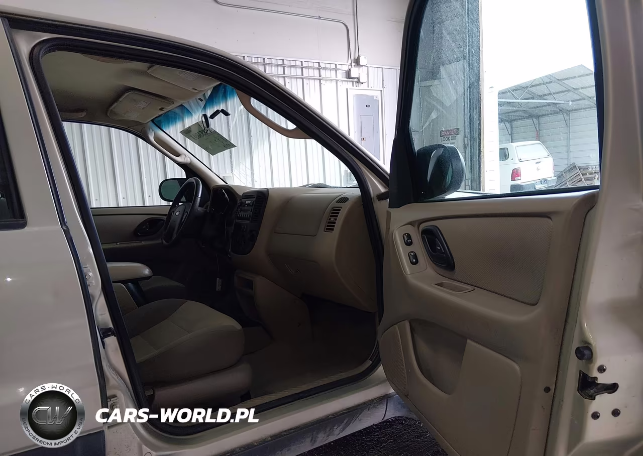 2004 Ford Escape Xls VIN:1FMCU92194KB25337 - 5