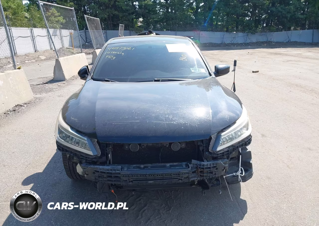 2015 Honda Accord Sport VIN:1HGCR2F55FA110516 - 12