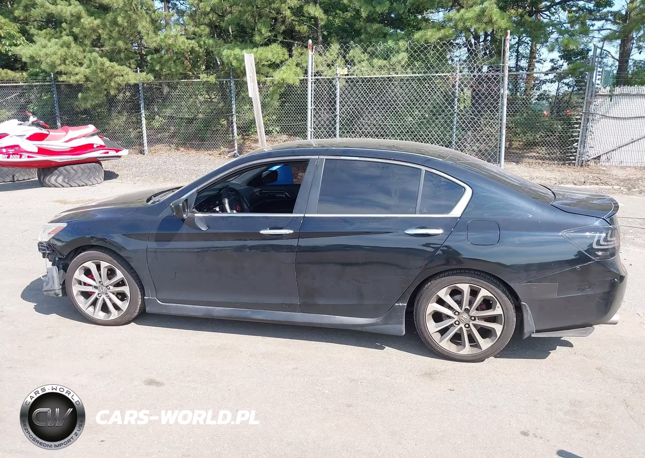 2015 Honda Accord Sport VIN:1HGCR2F55FA110516 - 14
