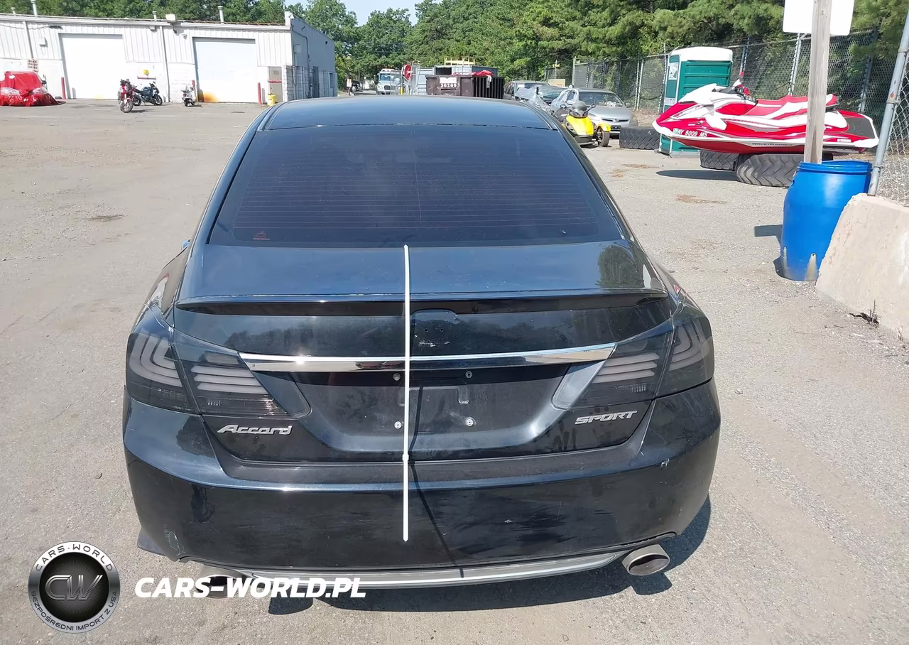 2015 Honda Accord Sport VIN:1HGCR2F55FA110516 - 16