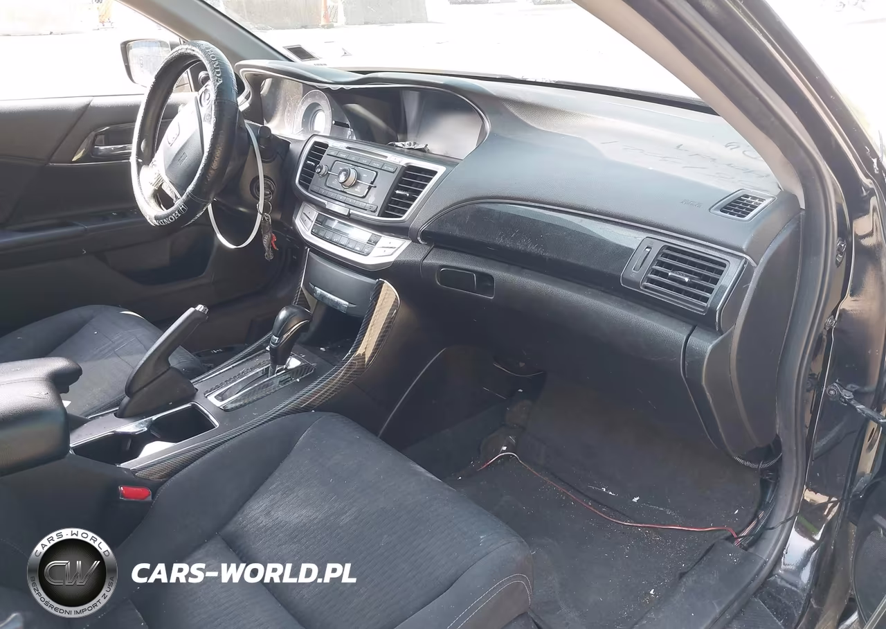 2015 Honda Accord Sport VIN:1HGCR2F55FA110516 - 5