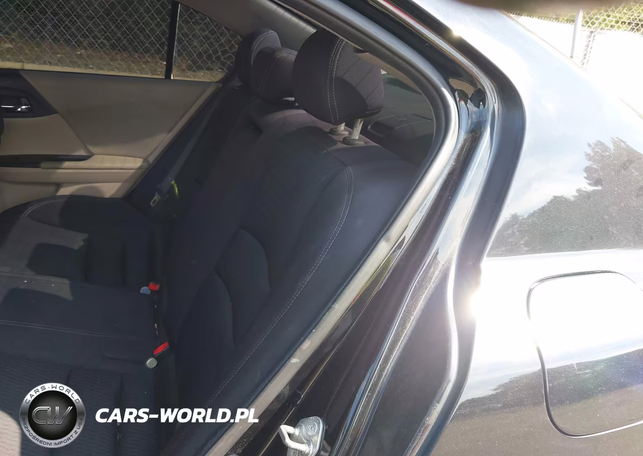 2015 Honda Accord Sport VIN:1HGCR2F55FA110516 - 8
