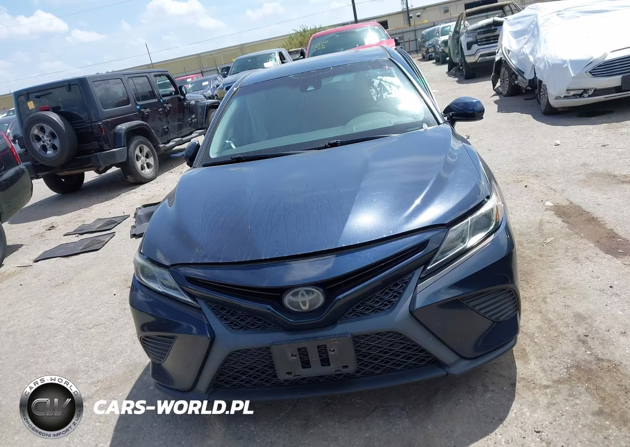 2018 Toyota Camry Se VIN:4T1B11HK0JU663009 - 12